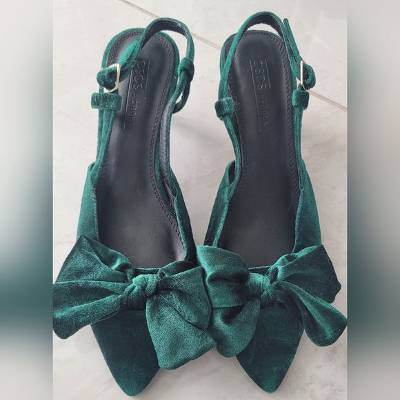ASOS DESIGN Scarlett bow detail mid heeled pumps - Picture 2 of 10